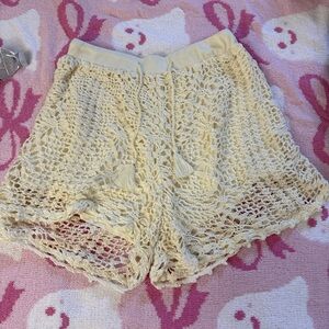 Joyfolie Cream Crochet High Waist Shorts
